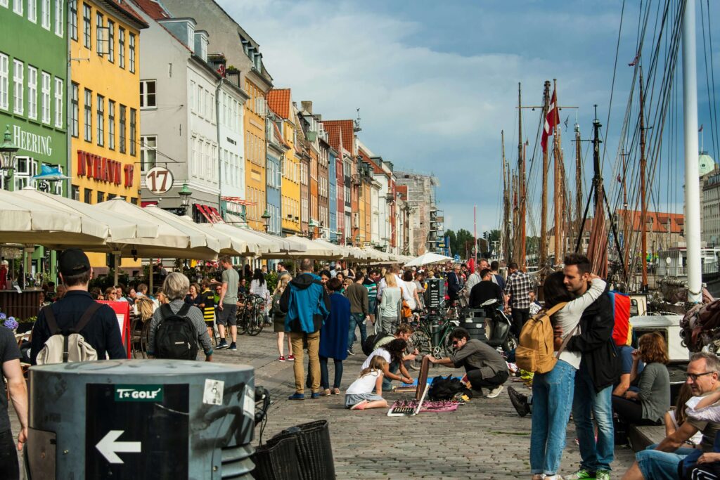 Des personnes qui travaillent au Danemark